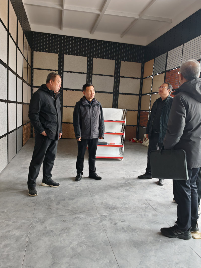 甘肅元能新材科技數(shù)字化轉(zhuǎn)型獲政府關(guān)注，工信局實(shí)地考察智能工廠建設(shè)成果